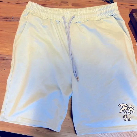 Blue SHEIN “PALM TREE’S” Shorts - Picture 1 of 3